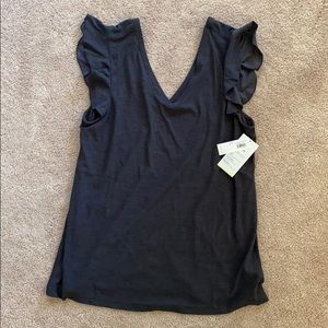 Old navy heathered black breathe on T-shirt Medium